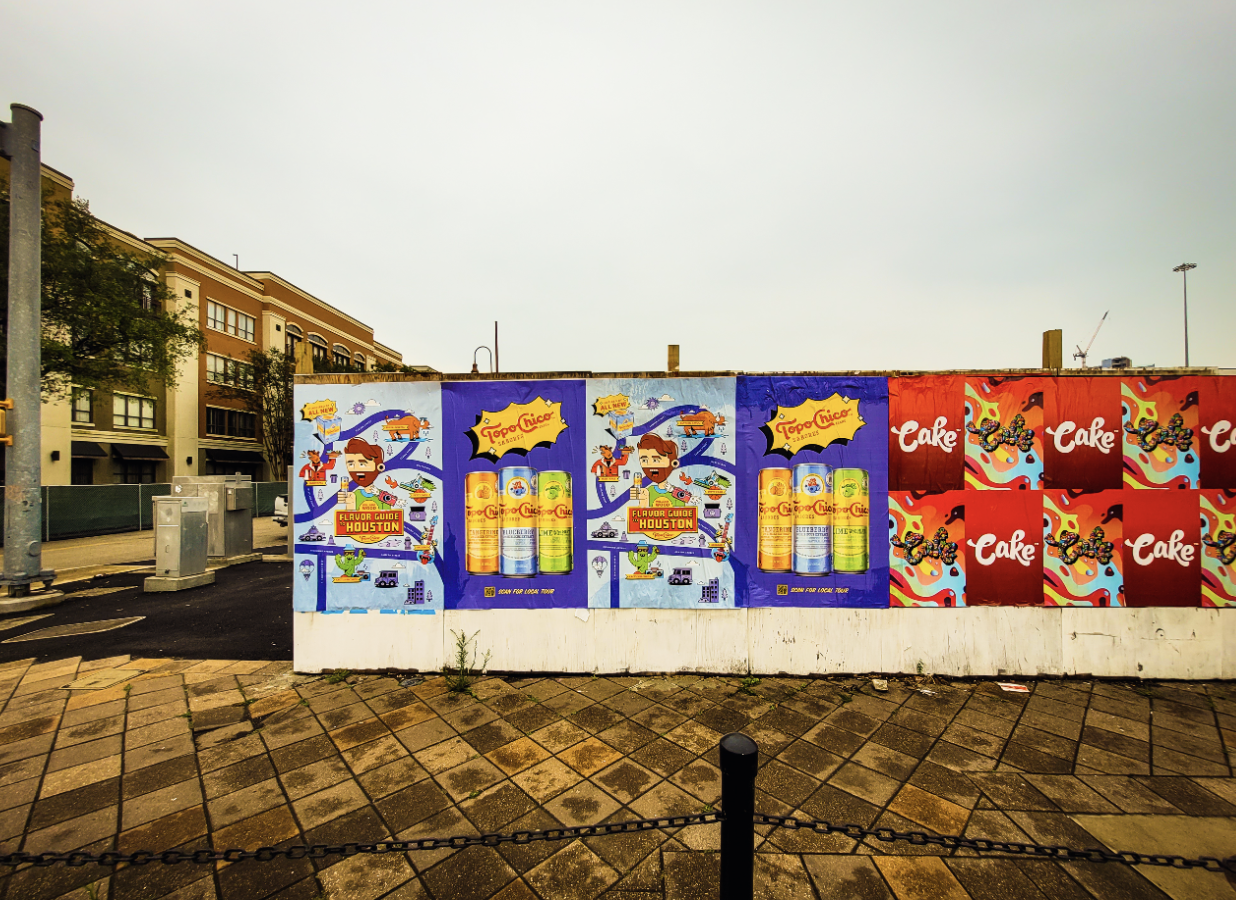 Topo Chico Sabores poster installation